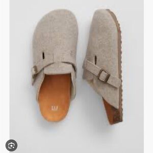 Grey clogs - brand new